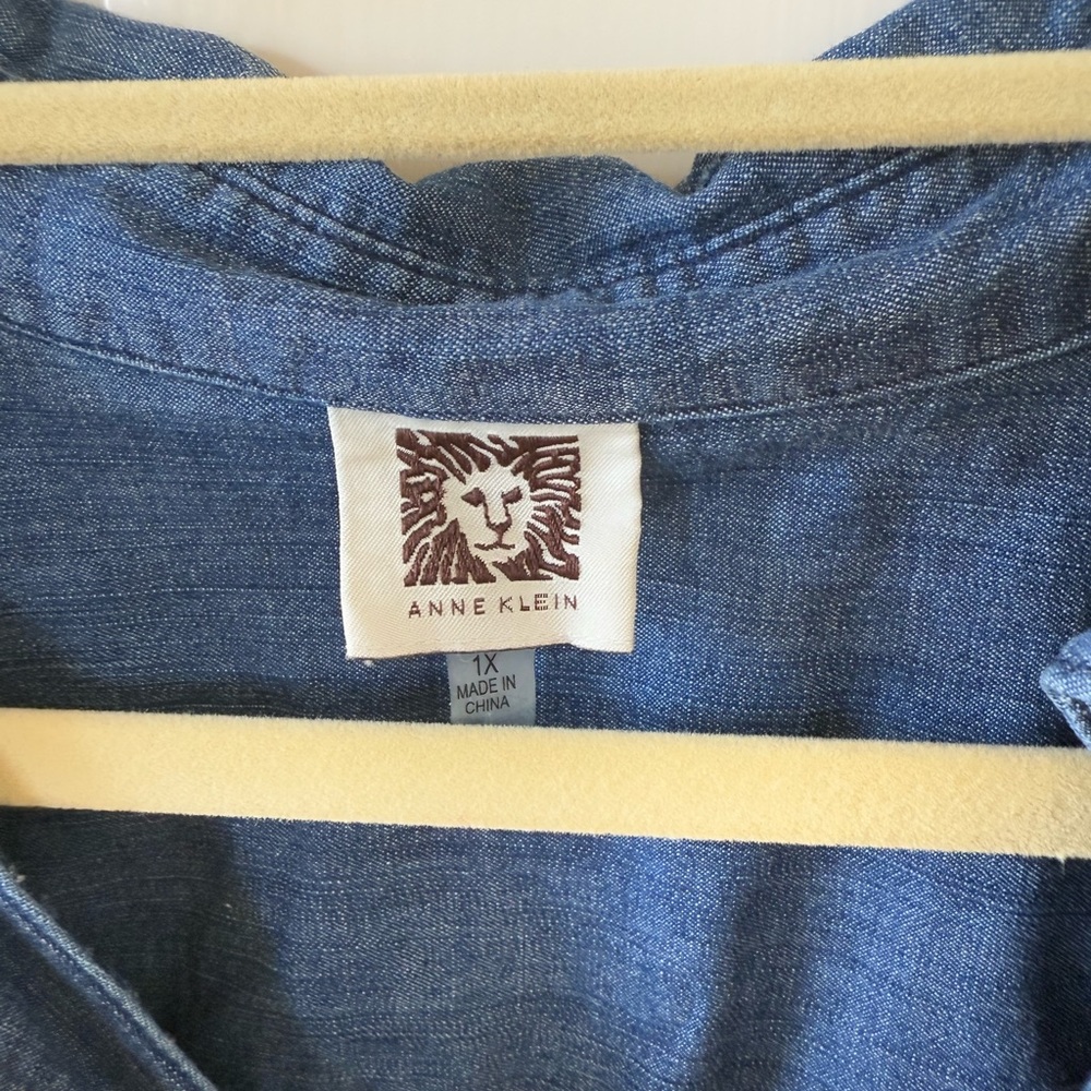 Anne Klein Denim Shirt - Picture 4 of 5